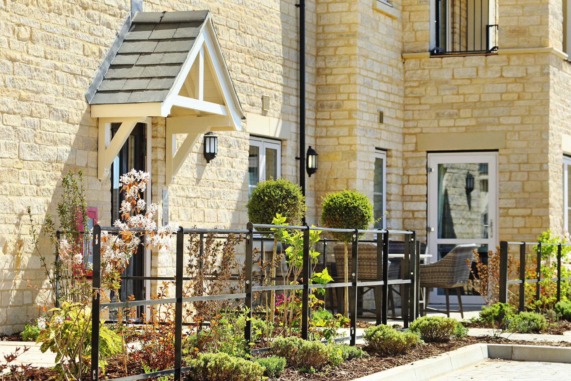 Beechcroft’s Cotswold Gate in Burford is ‘Highly Commended’ at Evening
